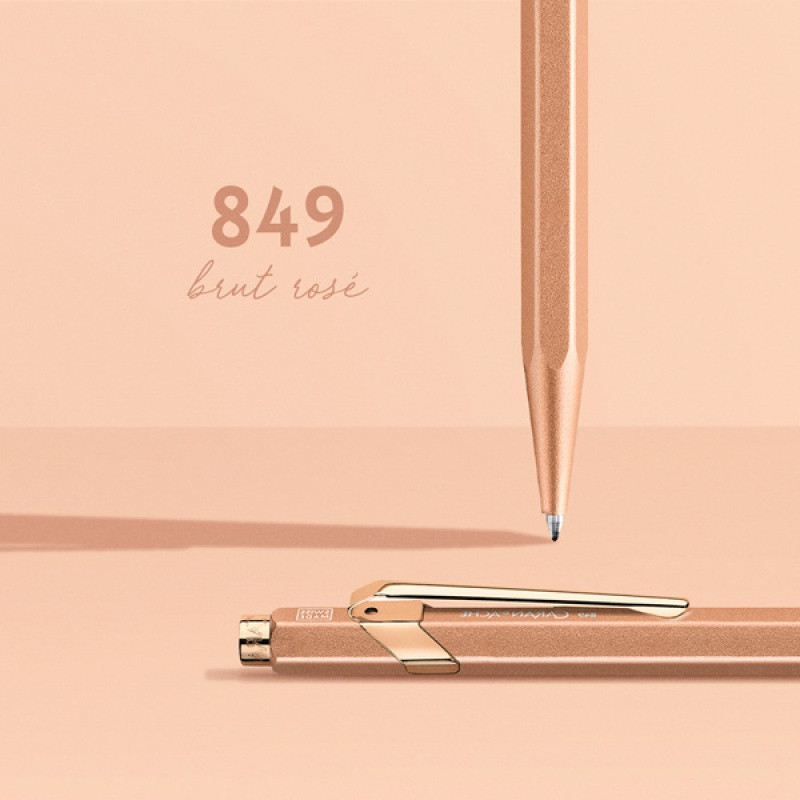 Długopis CARAN D'ACHE 849 Brut Rose, M, w pudełku, różowe złoto