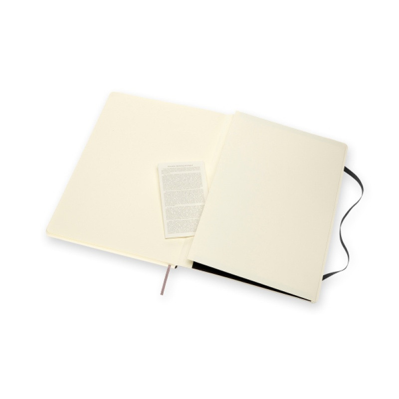 Notes MOLESKINE Classic A4 (21x29,7 cm) w linie, miękka oprawa, 192 strony, czarny