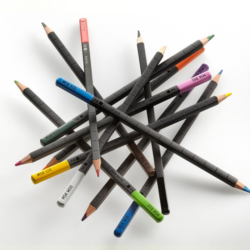 Zestaw kredek MOLESKINE 12 kolorów w metalowym pudełku