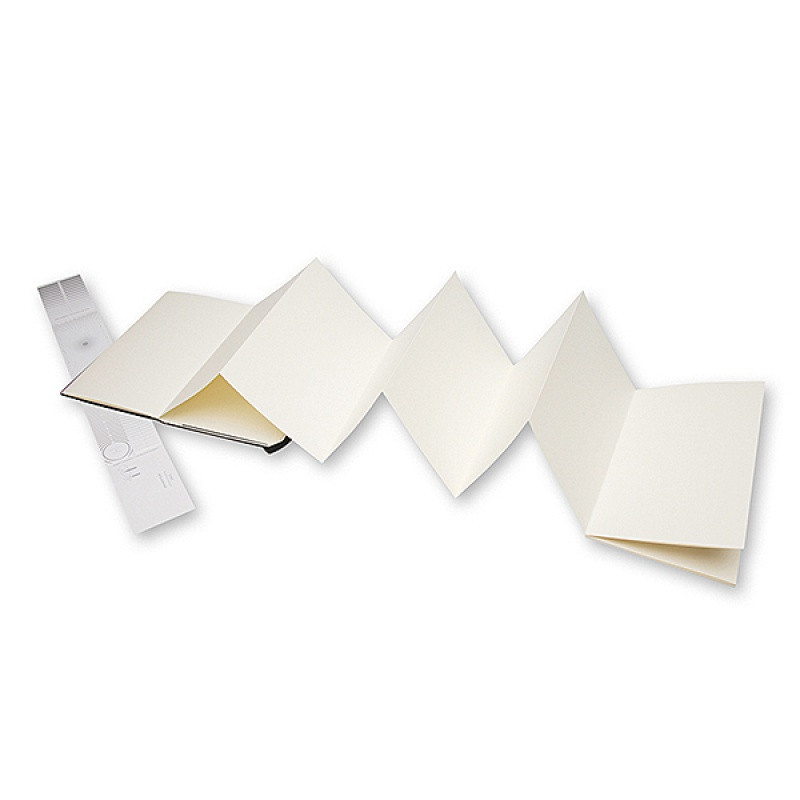 Album MOLESKINE Japoński L (13x21cm), harmonijkowy ciąg kartek, twarda oprawa, 48 str., czarny