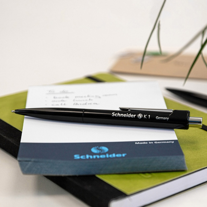 Długopis automatyczny SCHNEIDER K1 , M, czerwony