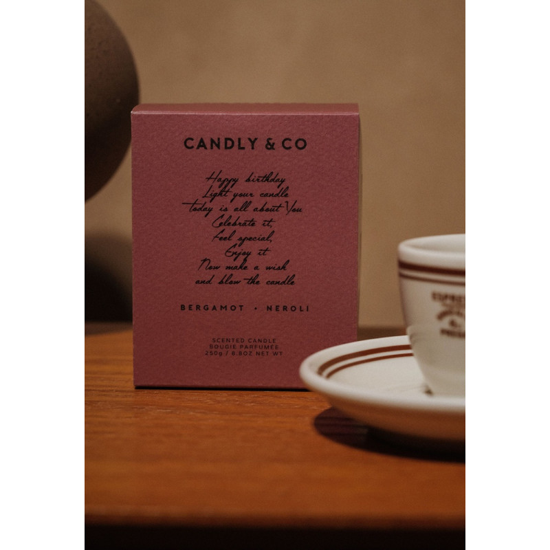 Świeca sojowa w szkle CANDLY&CO, Happy Birthday, zapach No.5, 250g