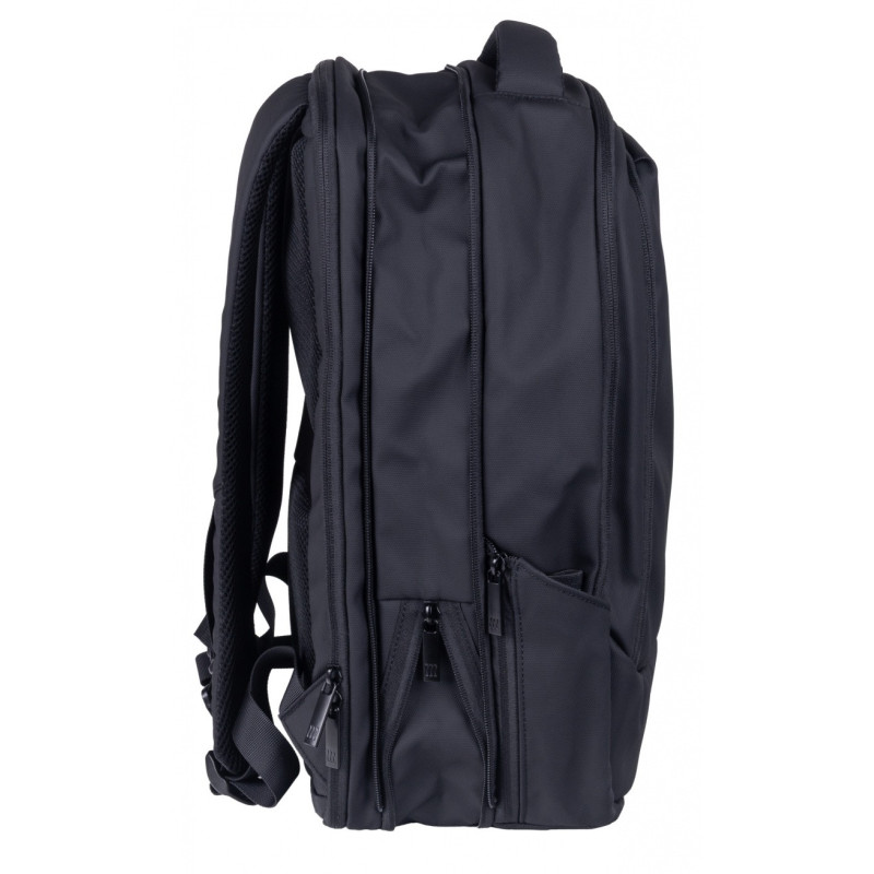 Plecak DONAU TRAVEL Berlin, 15,6", 16l, USB + kabel, czarny