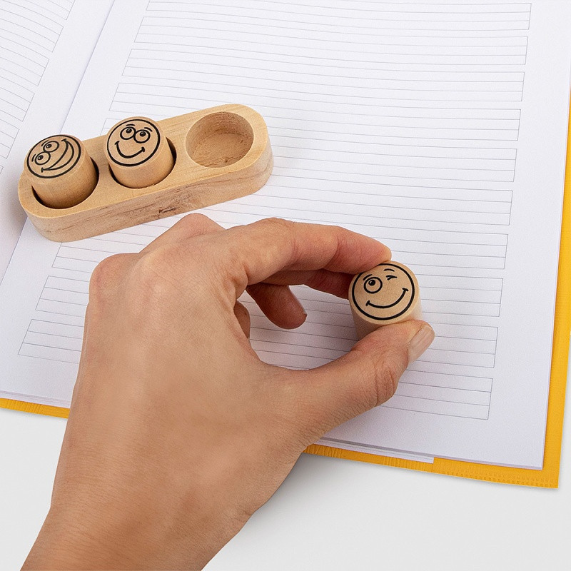 Zestaw drewnianych pieczątek TRENDHAUS Motivation, 3 szt., mix kolorów