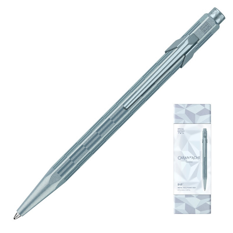 Długopis CARAN D’ACHE 849 XMAS25 Alpine Frost, w pudełku, niebieski