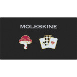 Przypinki MOLESKINE 2026 Alice, Mushroom + Cards
