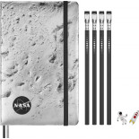 Zestaw MOLESKINE NASA: 2 przypinki + 1 notes L w linie + 4 ołówki