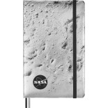 Zestaw MOLESKINE NASA: 2 przypinki + 1 notes L w linie + 4 ołówki